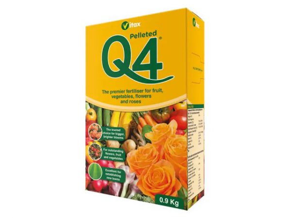 Vitax Q4 Fertiliser 0.9kg