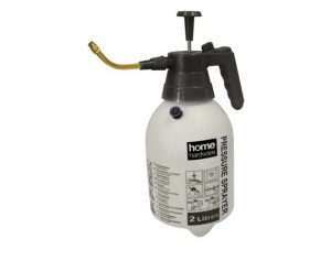 HomeHardware Hand Held Pressure Sprayer 2L