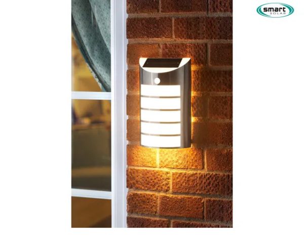 SmartGarden PIR Welcome Light Warm White 100 Lumens - Image 2