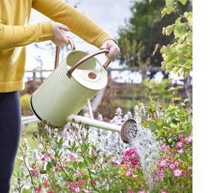 Watering Can 9L, Ivory