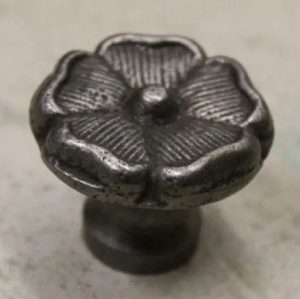 Knob Rose Design antique Iron 32mm