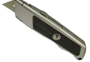 Trimming Knife – Retractable Blade