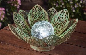 Damasque Solar Lotus